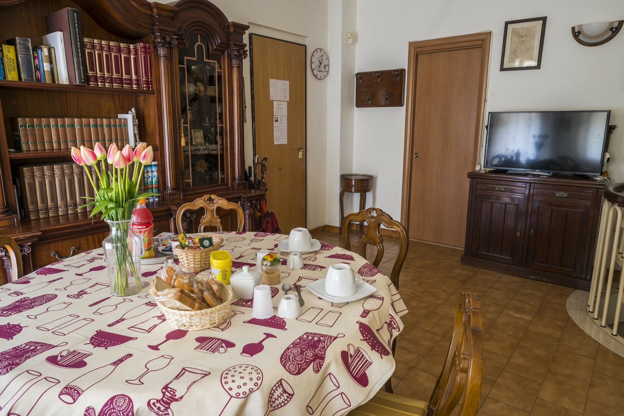 Bed & Breakfast Hotel California Terracina Buitenkant foto